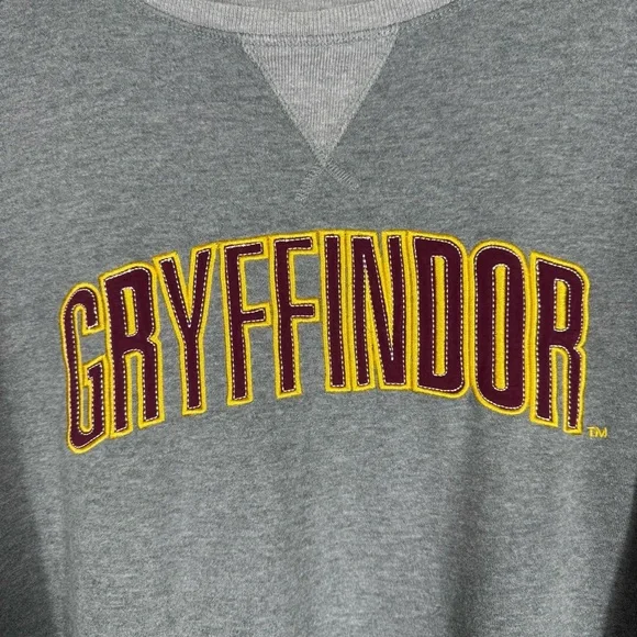 Wizarding World Of Harry Potter Women’s Gryffindor Sweat Shirt 2X Hogwarts Gray - Picture 2 of 9